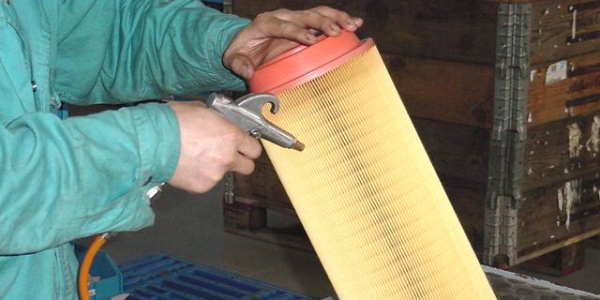 空壓機三濾的保養(yǎng)注意事項！