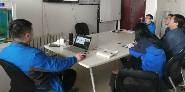 睿寂行誠邀優耐特斯空壓機張工，講講空壓機的節能！